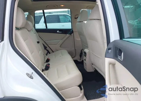 2016 Volkswagen Tiguan R-Line/S/Se/Sel z USA, uszkodzony, nr VIN WVGBV7AX6GW586401